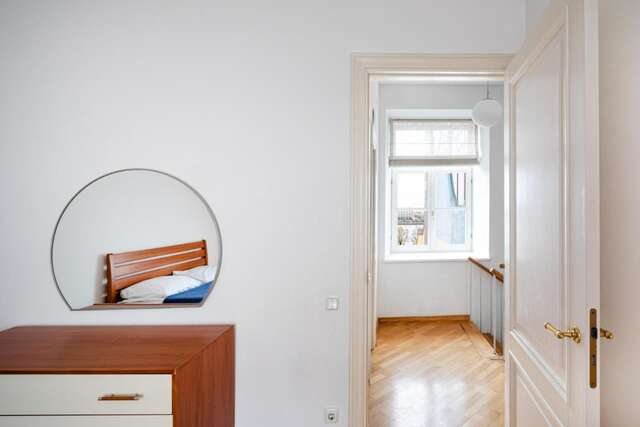 Апартаменты Old Riga Two floor Palasta Loft Apartment with river view Рига-20